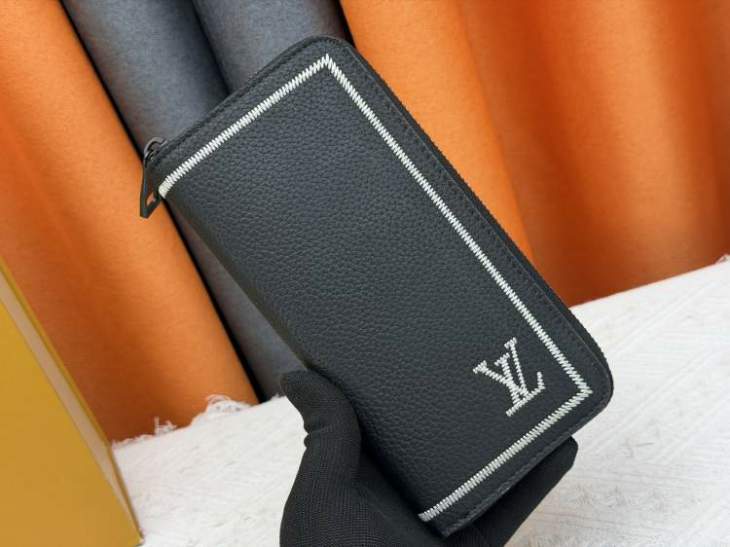 Picture of Louis Vuitton Wallets _SKUfw221566654fw